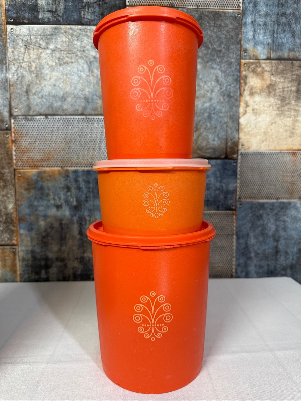 Vintage Tupperware Multi-Color Canisters - 5 Piece Mismatched Set - Picture 4 of 10